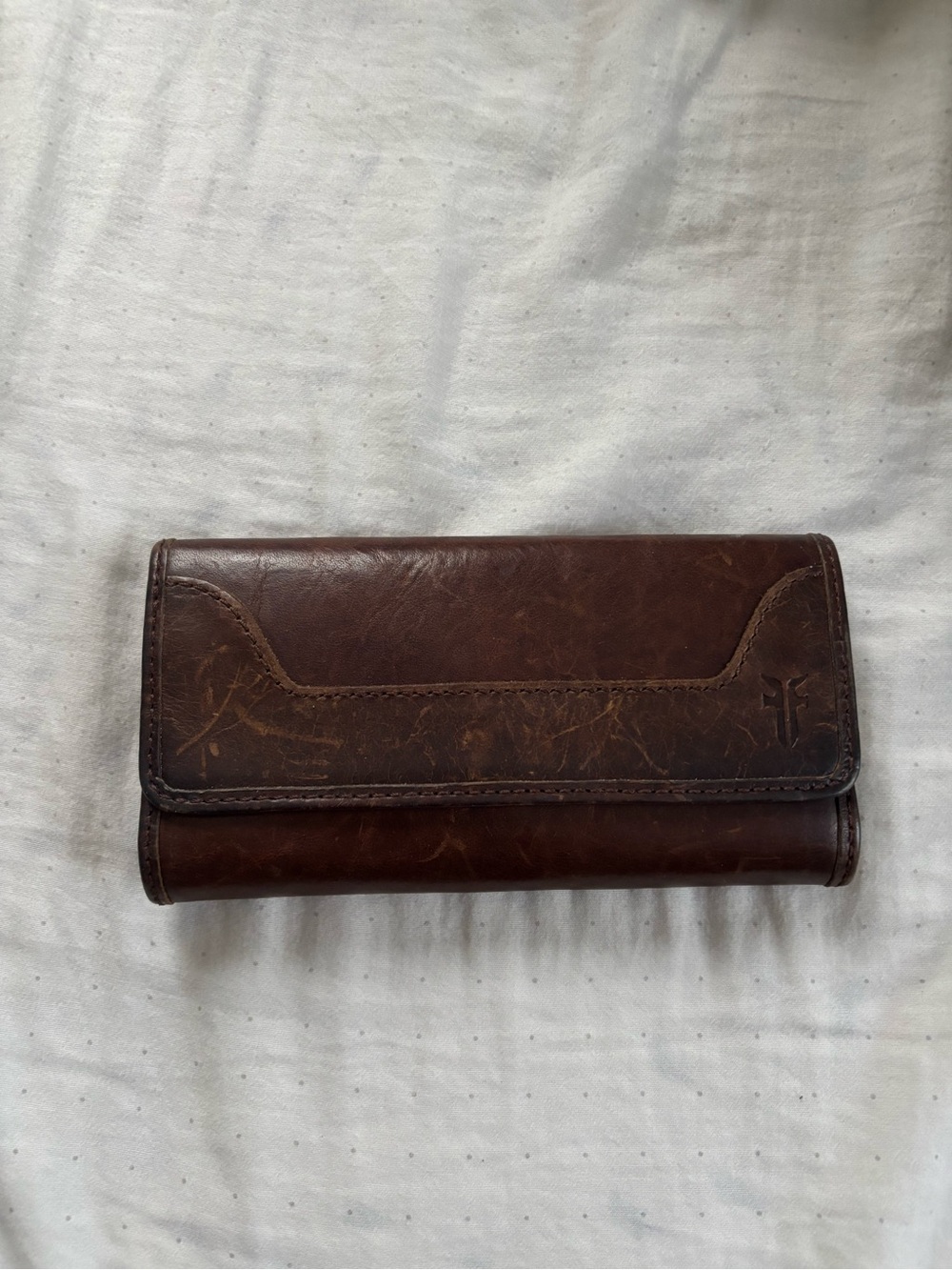 FRYE AND CO. Distressed Brown Leather Women's Trifold Wallet